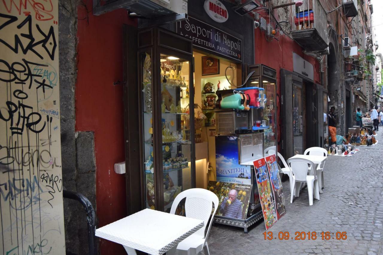 Domus San Biagio 14 Bed and Breakfast Νάπολη Εξωτερικό φωτογραφία